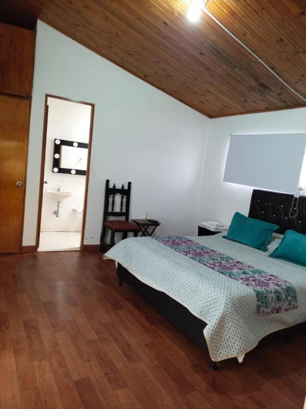 סנטה רוזה דה כבאל Hostal Spa Casa De Piedra Con Jacuzzi מראה חיצוני תמונה